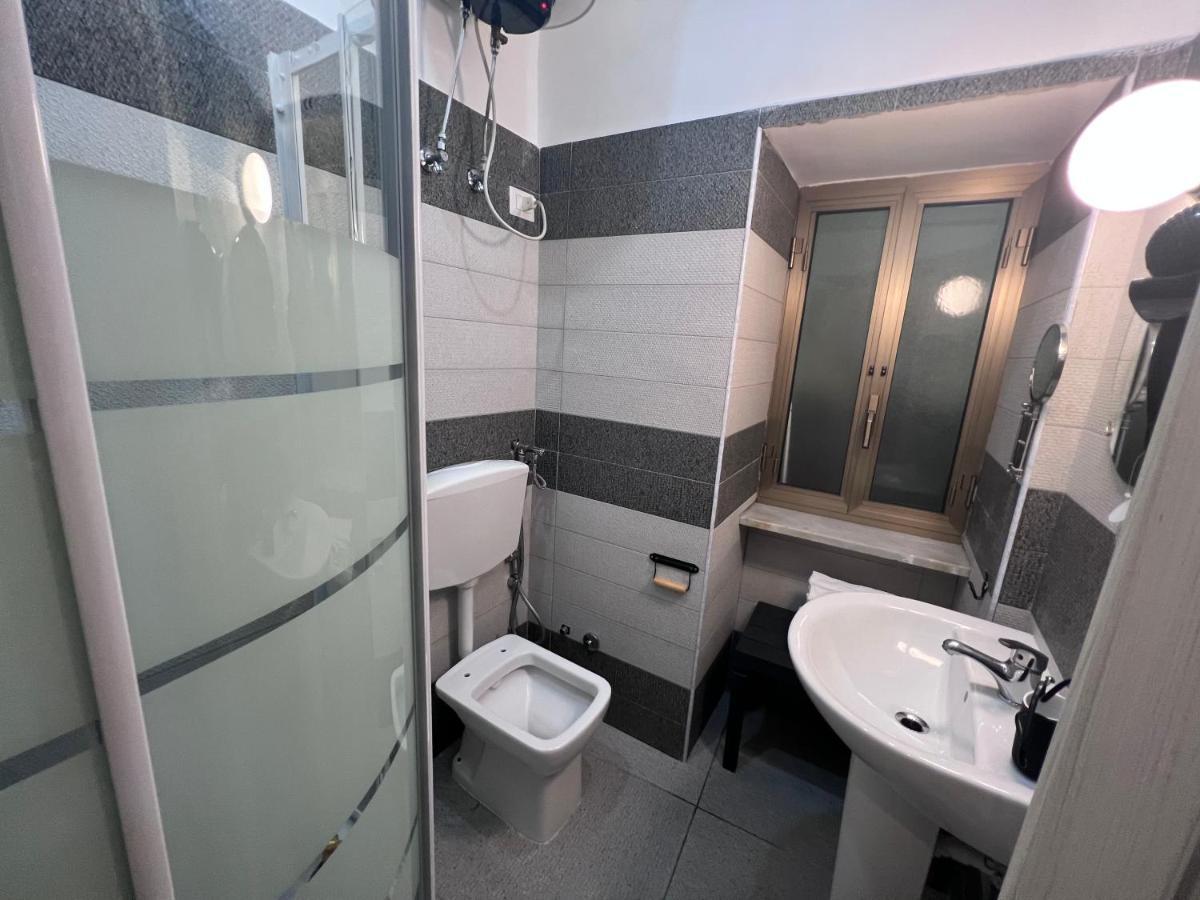 Apartment In The Center Napoli Exterior foto