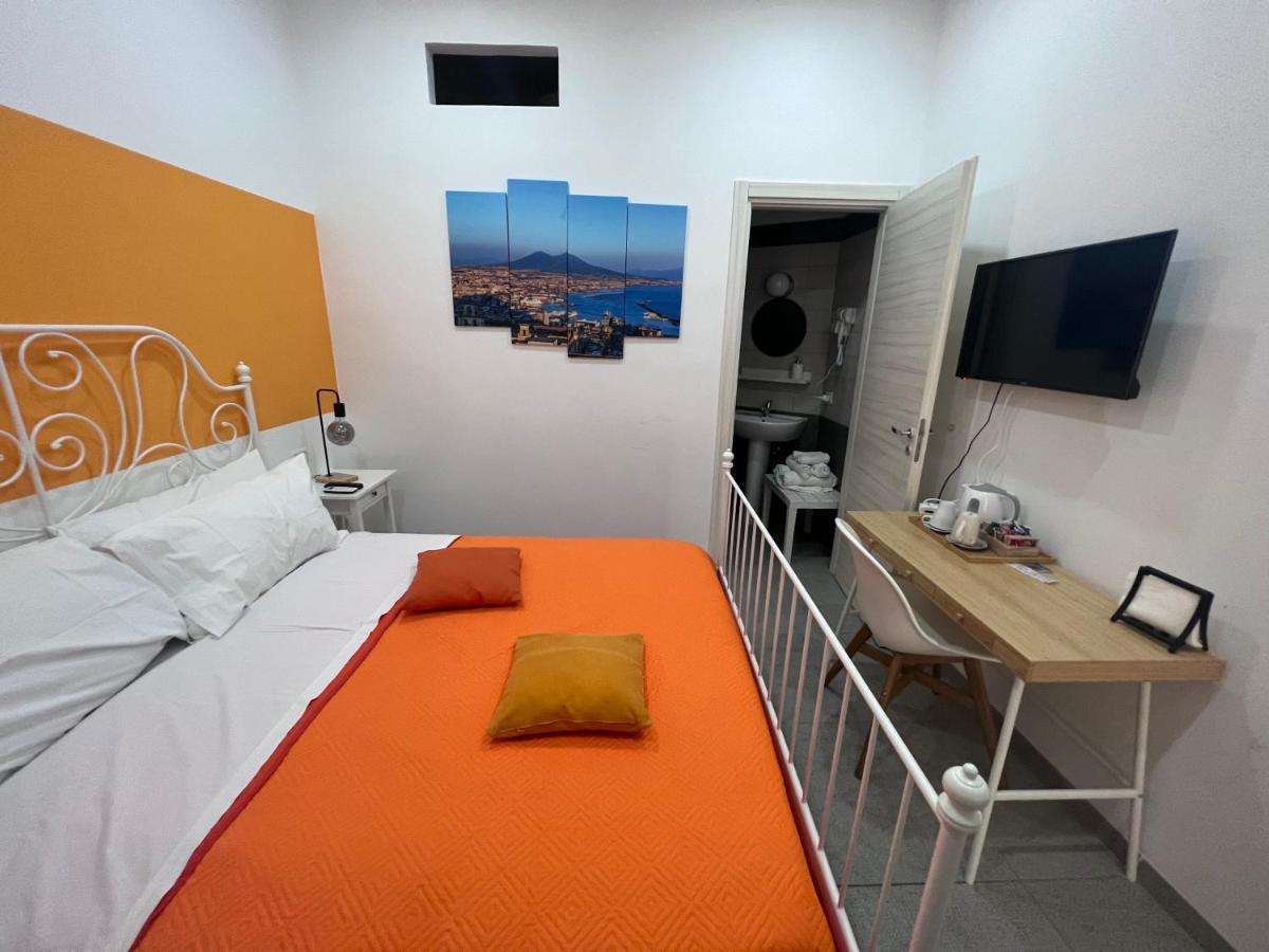 Apartment In The Center Napoli Exterior foto